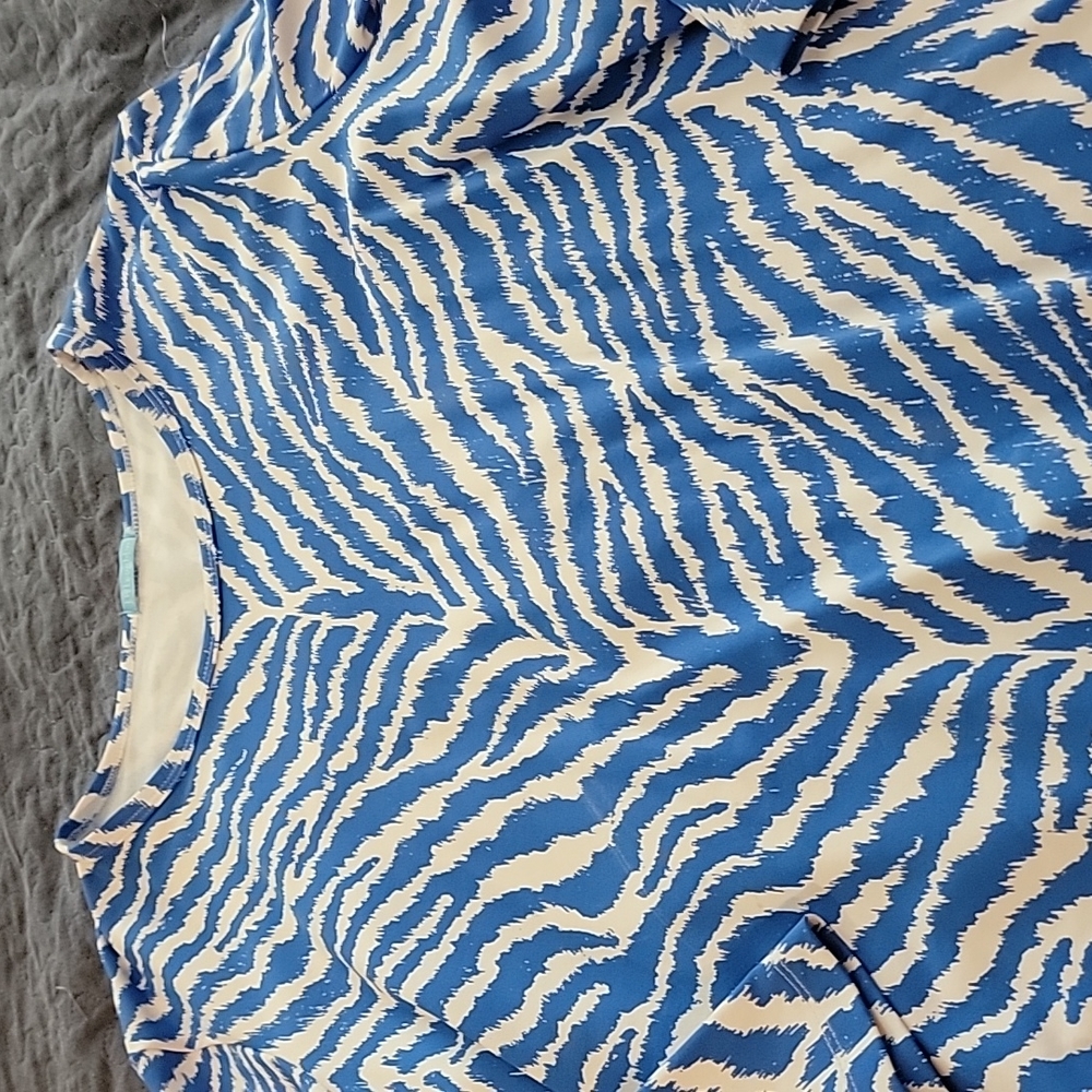 J. McLaughlin zebra print bright blue and white 3/4 sleeve shirt Size S
